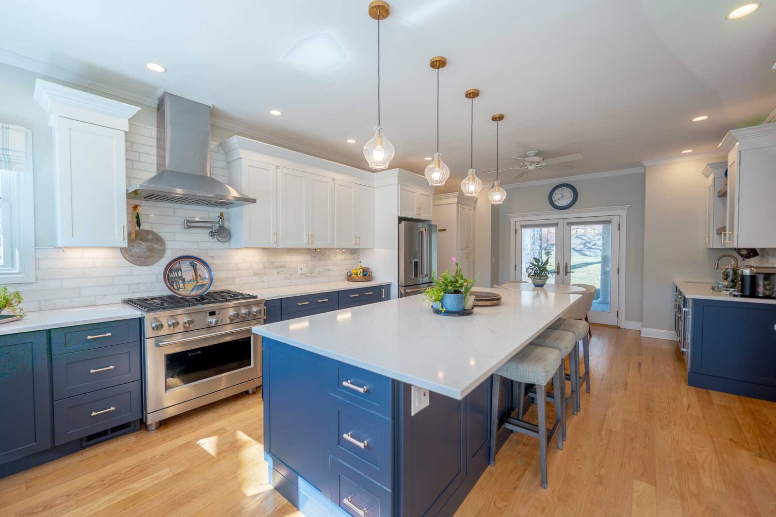 A7408432-HDR A7408432-HDR